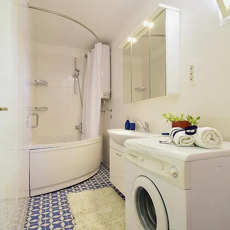 3 Bedroom Amazing In Apartment