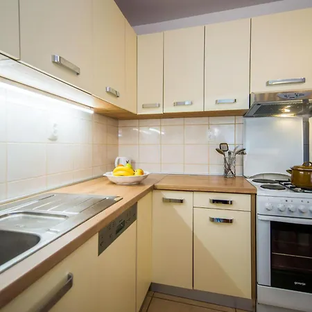 3 Bedroom Amazing In Apartment